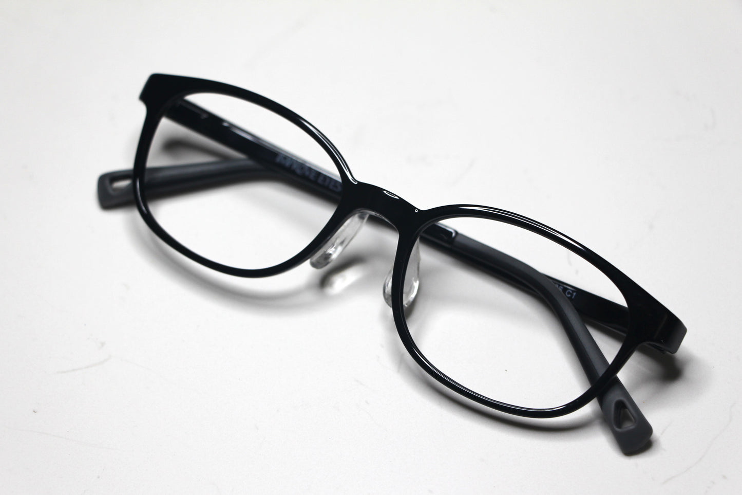 Improve eyes Black